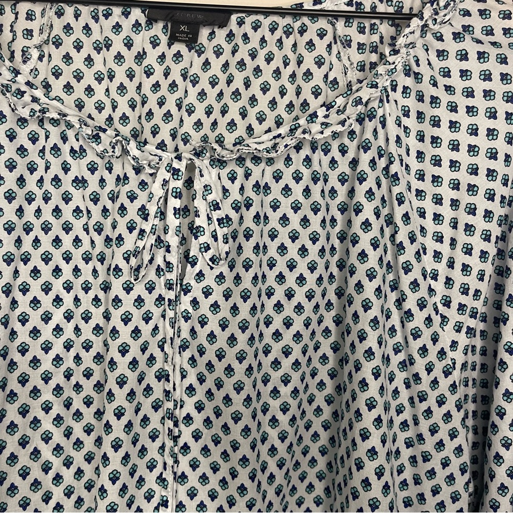 J.Crew Tie-Front Ruffle Top – Blue Ribbon Block Print – Size XL – Organic Cotton - Picture 6 of 9